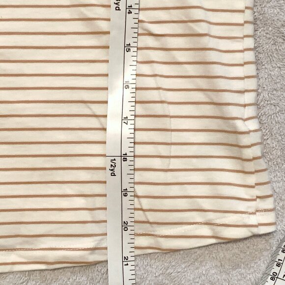 Old Navy Striped Crop Tee - Picture 7 of 8